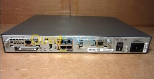 Routeur CISCO 1841