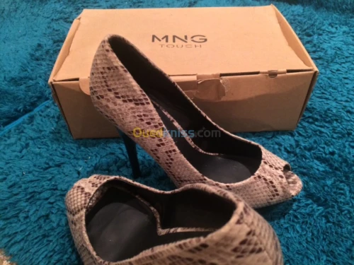 Chaussures et sandale en pack