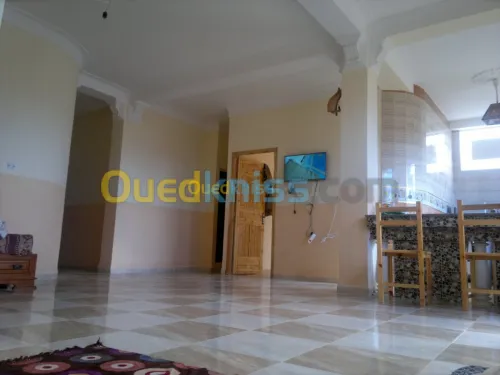 Location Niveau De Villa F3 Tipaza Tipaza