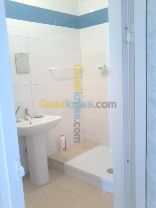 Location vacances Appartement F3 Tipaza Tipaza