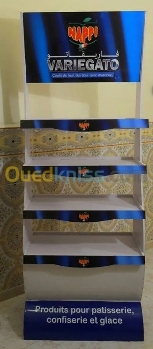 présentoirs avec habillage