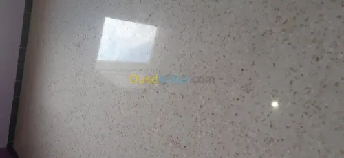 ponçage et lustrage