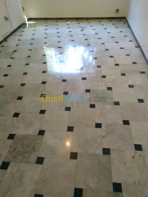 ponçage et lustrage