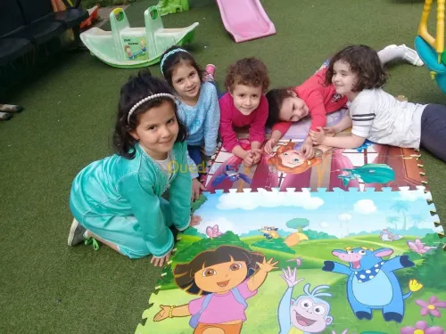 Maternelle préscolaire avec Alte garde