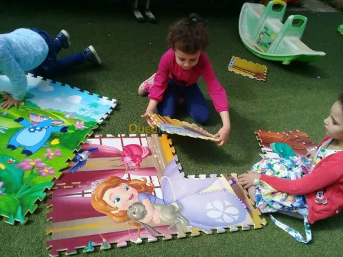 Maternelle préscolaire avec Alte garde