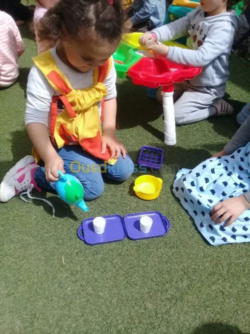 Maternelle préscolaire avec Alte garde