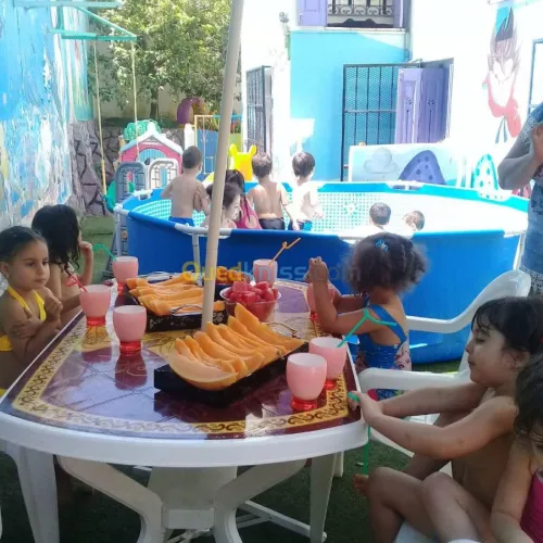 Maternelle préscolaire avec Alte garde