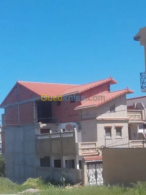 Charpentier تركيب قرمود