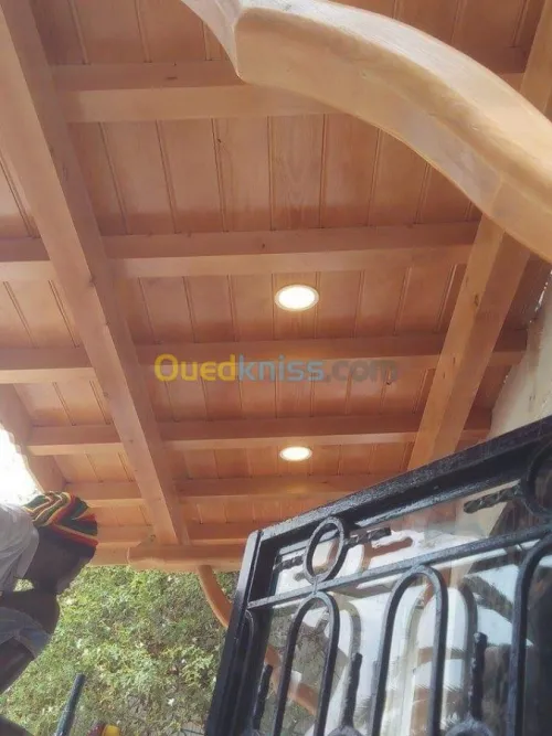 Charpentier تركيب قرمود