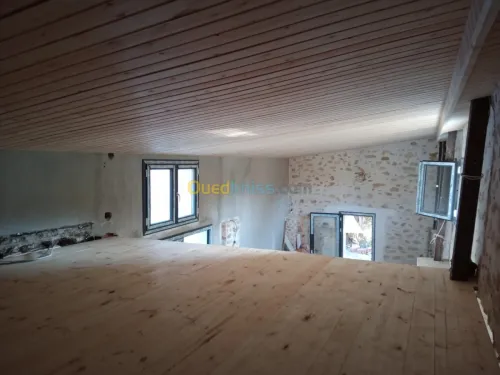 Charpentier تركيب قرمود