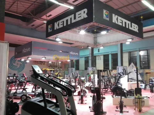  Aménagement et réalisation de stands