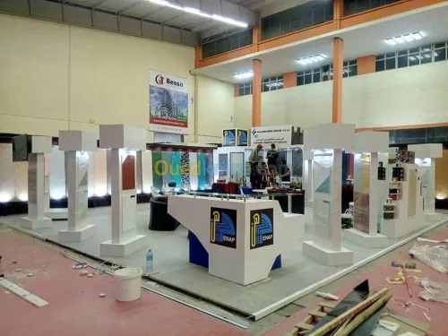  Aménagement et réalisation de stands