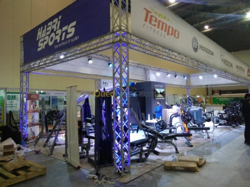  Aménagement et réalisation de stands