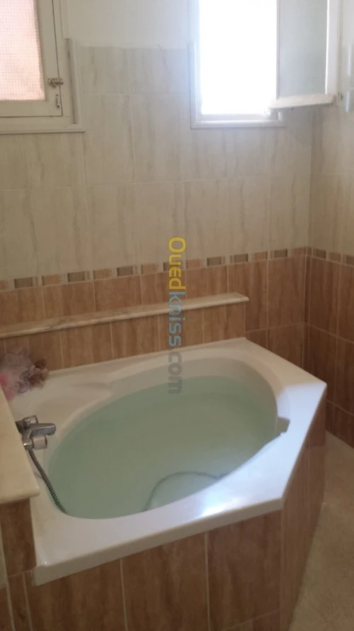 Location Appartement F4 Alger Ain taya