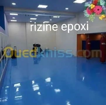 Coulage et finition la rizine epoxyi