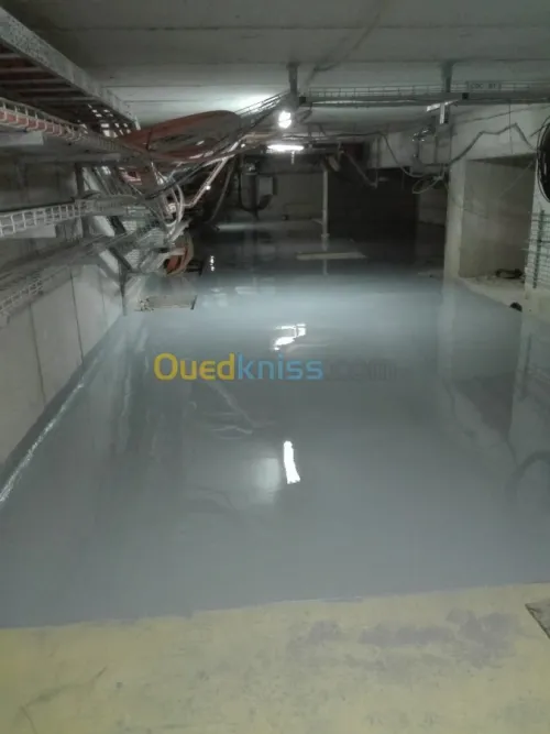 Coulage et finition la rizine epoxyi