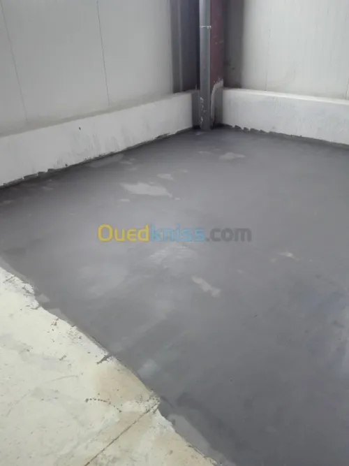 Coulage et finition la rizine epoxyi