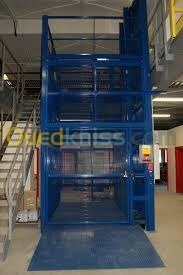 Fabrication de monte-charges industriels