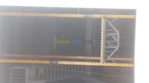 Fabrication de monte-charges industriels