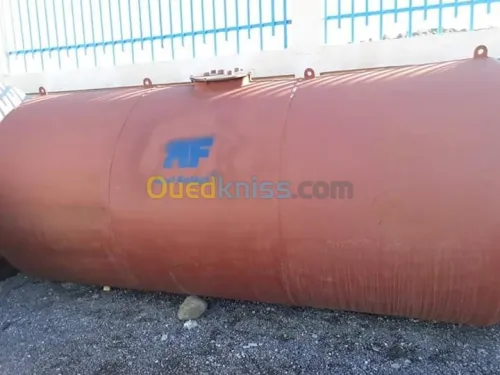 خزان ماء réservoir d'eau citerne 