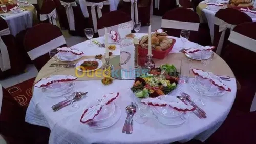 Serveur serveuse traiteur decor 