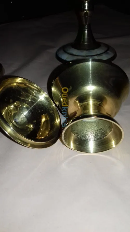 OBJETS DÉCORATIFS EN CUIVRE