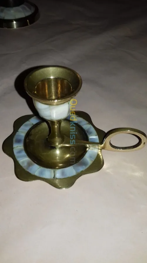 OBJETS DÉCORATIFS EN CUIVRE