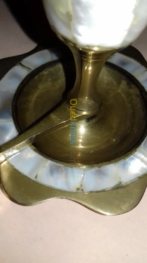 OBJETS DÉCORATIFS EN CUIVRE