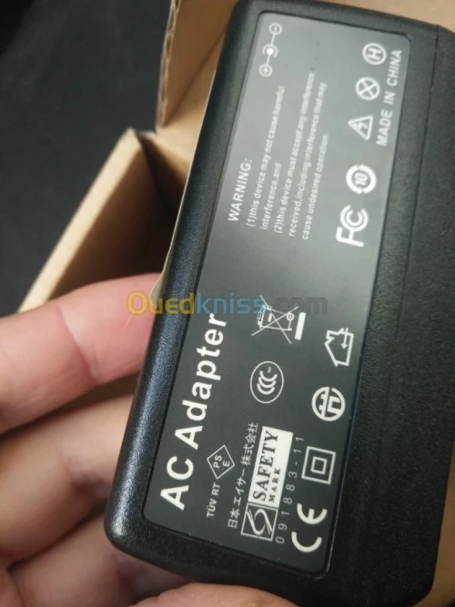 Chargeur Pour Laptop AC ADAPTER