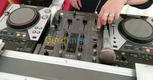 Disc jockey,photographe,camerawoman...