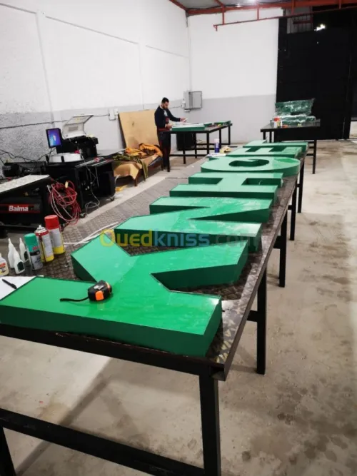 Fabrication panneau publicitaire