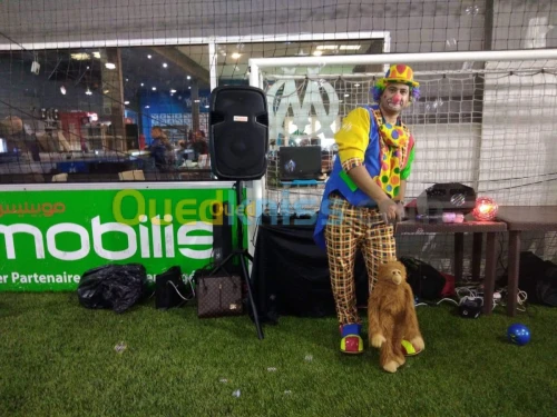 Clown Magicien Marionnettes Mascottes 