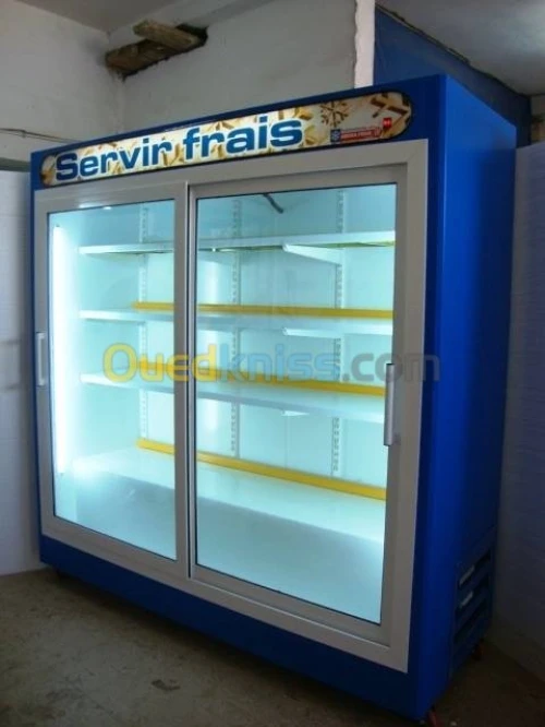 ARMOIRE SUPERETTE VITREE