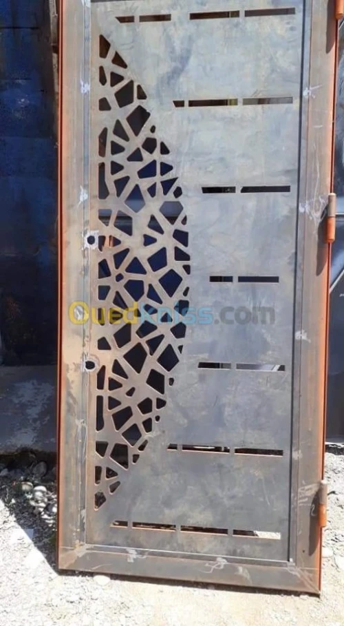 Serrurier soudeur ferronnier