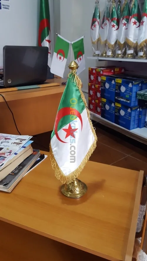  Drapeau  National et International  