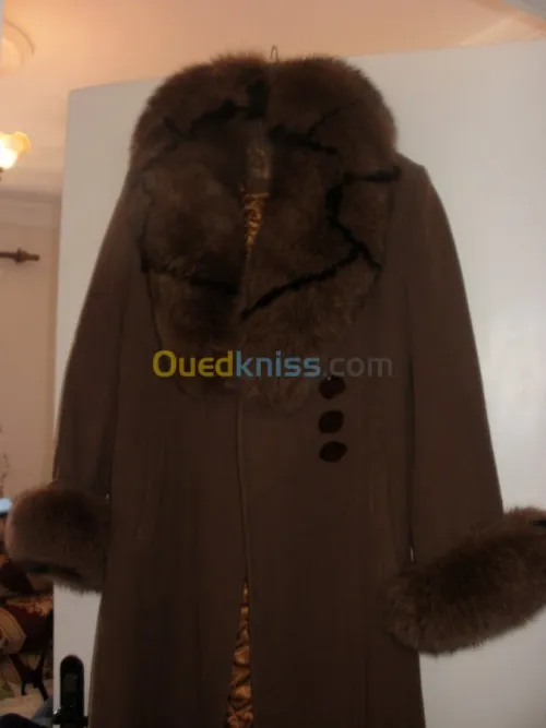 Manteau en cachemire et fourrure