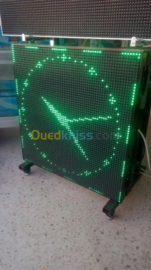 ENSEIGNE PUB ET AFFICHEUR  A LED 