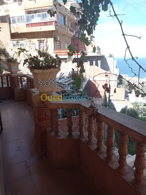 Location Appartement F4 Alger Rais hamidou