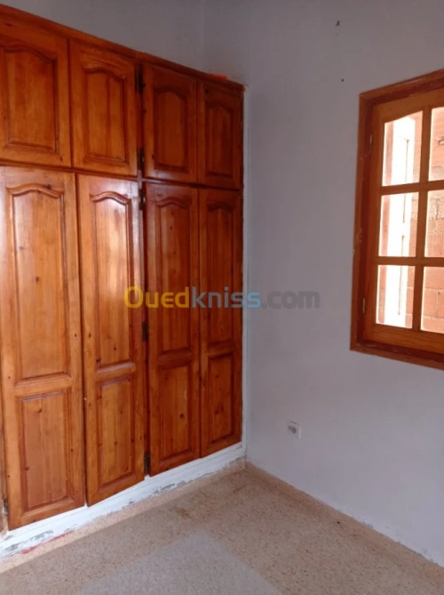 Location Appartement F4 Alger Rais hamidou