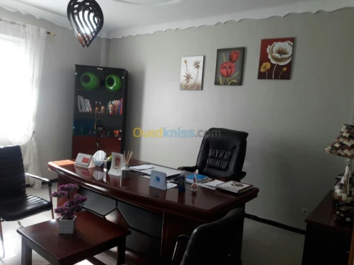 Médecin spécialiste en psychiatrie.