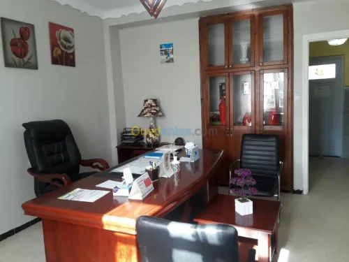 Médecin spécialiste en psychiatrie.