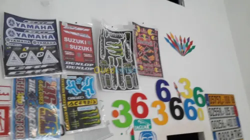 بيع جميع مستلزمات العرض والإشهار 