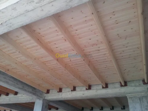  charpente en bois