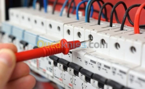 TRAVAUX D'ÉLECTRICITÉ