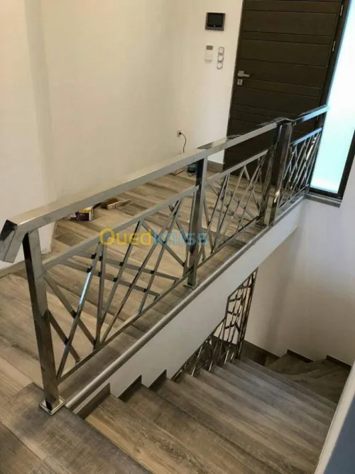 rampe discales  en inox et Verre et a