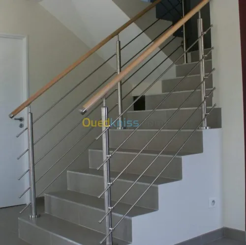 rampe discales  en inox et Verre et a