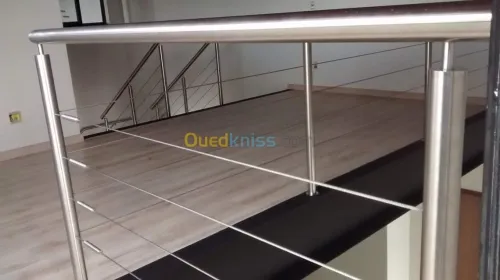 rampe discales  en inox et Verre et a