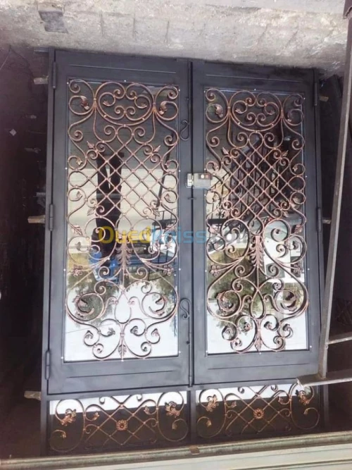 Fabrication artisanale de porte, escaliers