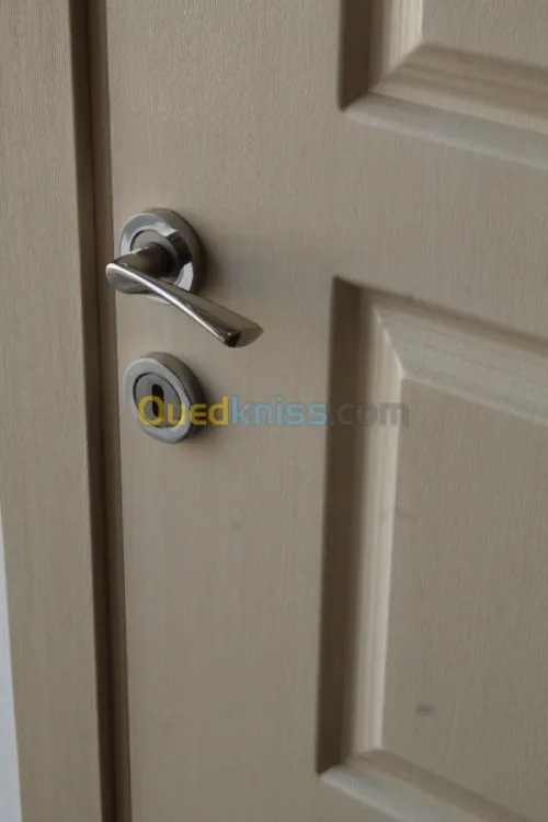 porte en MDF et PVC 