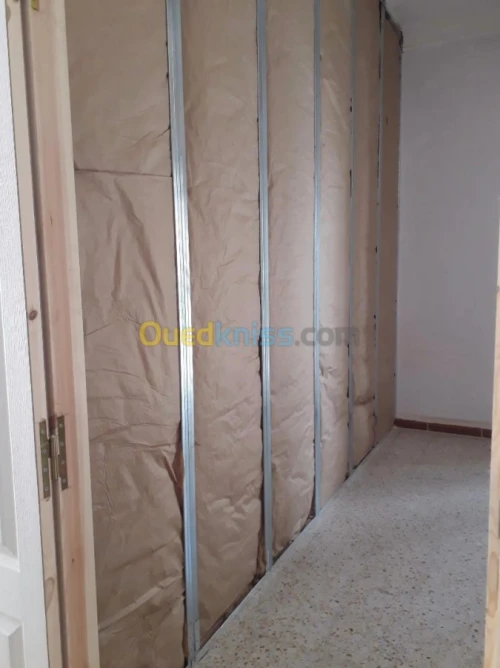 Revetement interieur en plaques de plâ